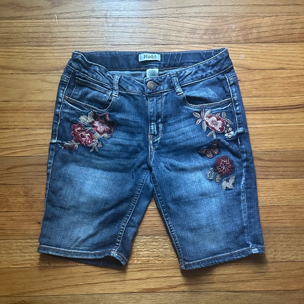 Mudd Floral Embroidered Denim Shorts